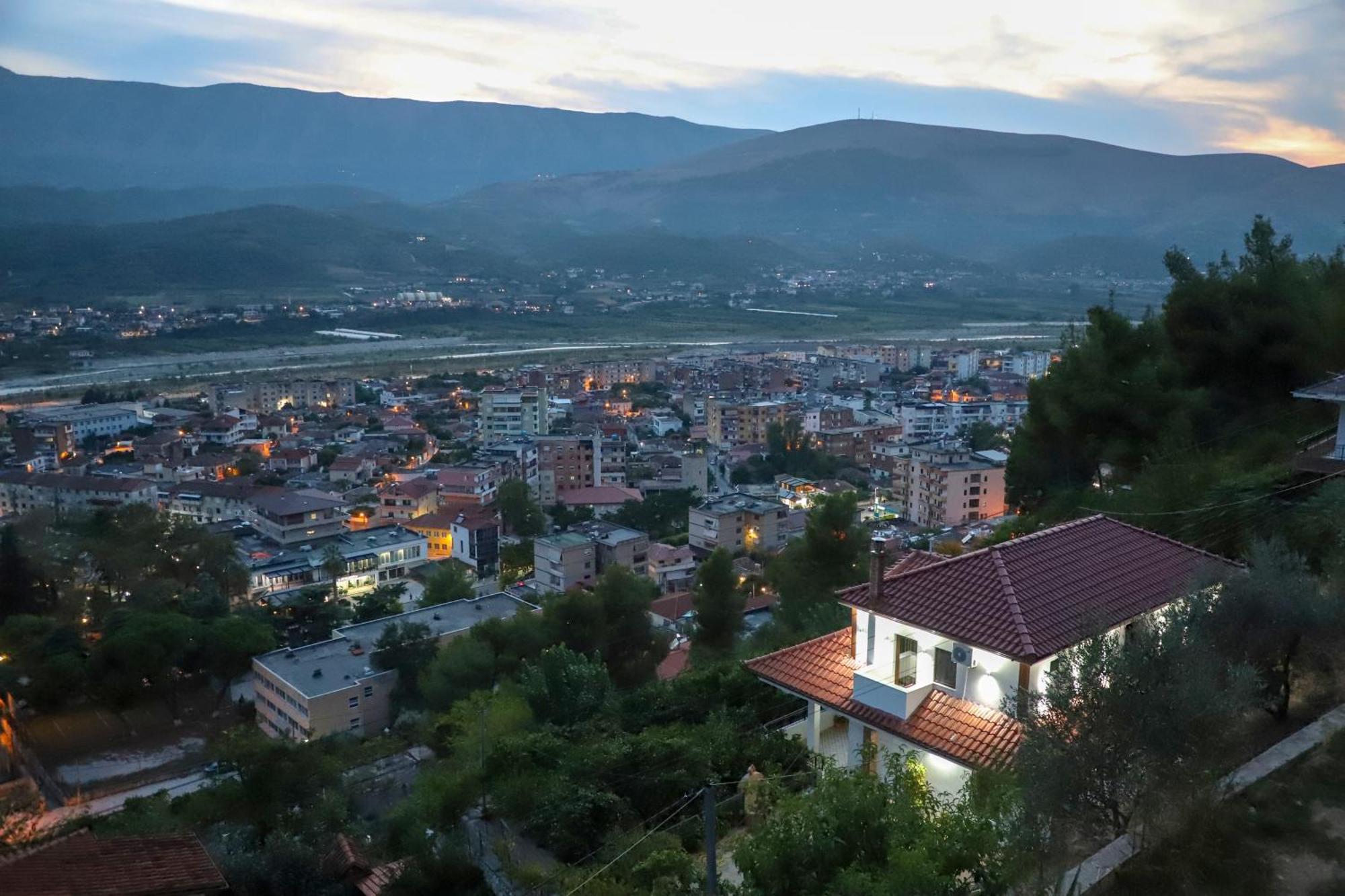 Vila Toska Берат Экстерьер фото